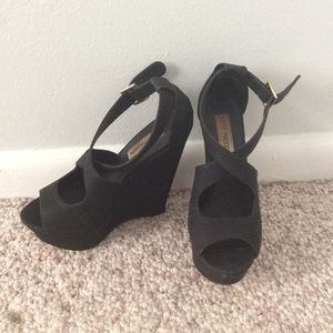 Steven madden xternal black wedges